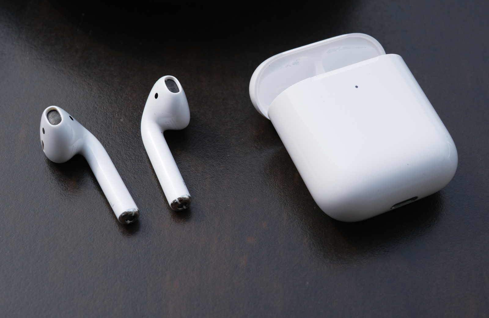 AirPods2Details@2x